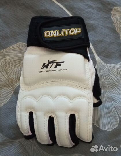 Перчатки для каратэ