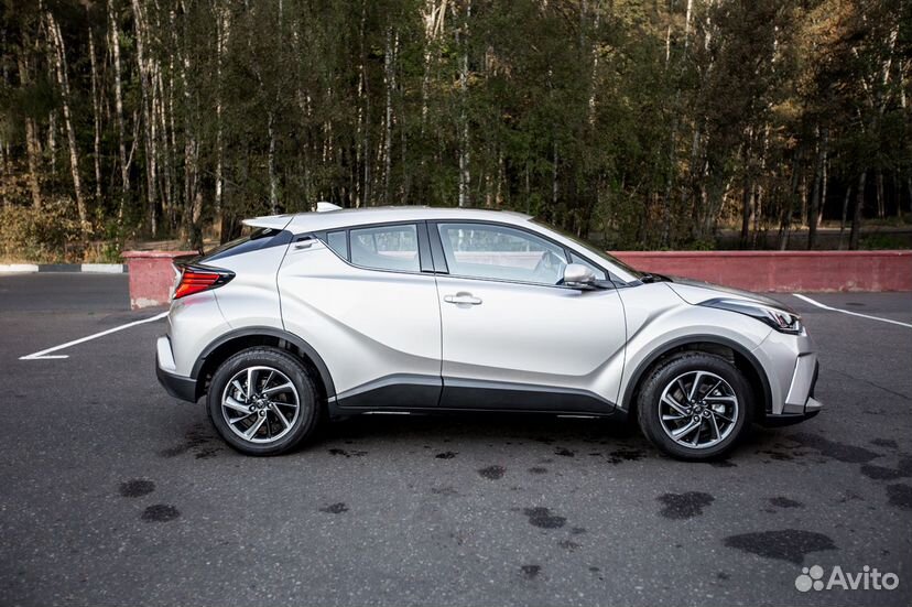 Toyota C-HR 2.0 CVT, 2023, 5 км