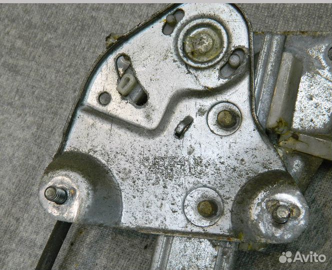 Стеклоподъемник двери задней правой Mazda 626 GE