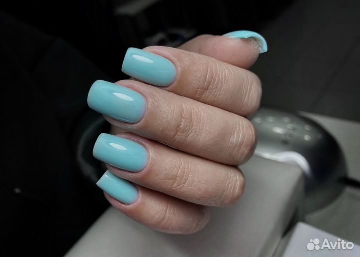 Модель на маникюр