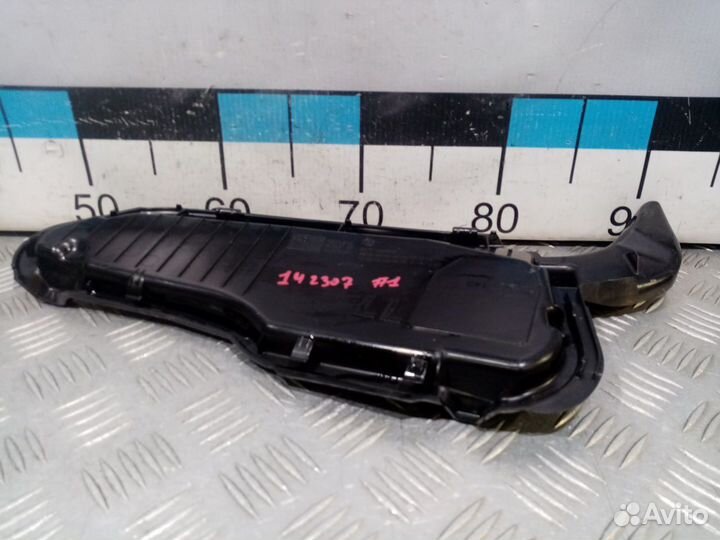 Б/У Крышка щетки стеклоочистителя левая#001