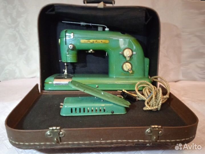 Электрическая швейная машина Тула, модель 7, 1962г