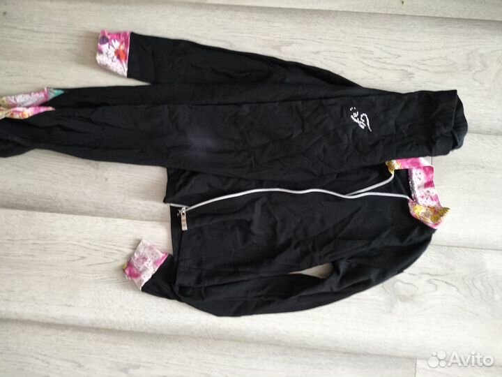 Отдам пакет вещей для фигурного катания