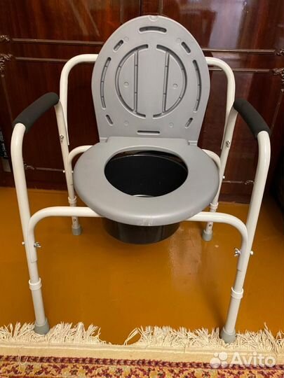 Санитарное кресло туалет