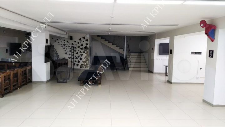 Торговая площадь 326.9м². Первая линия. На трафике