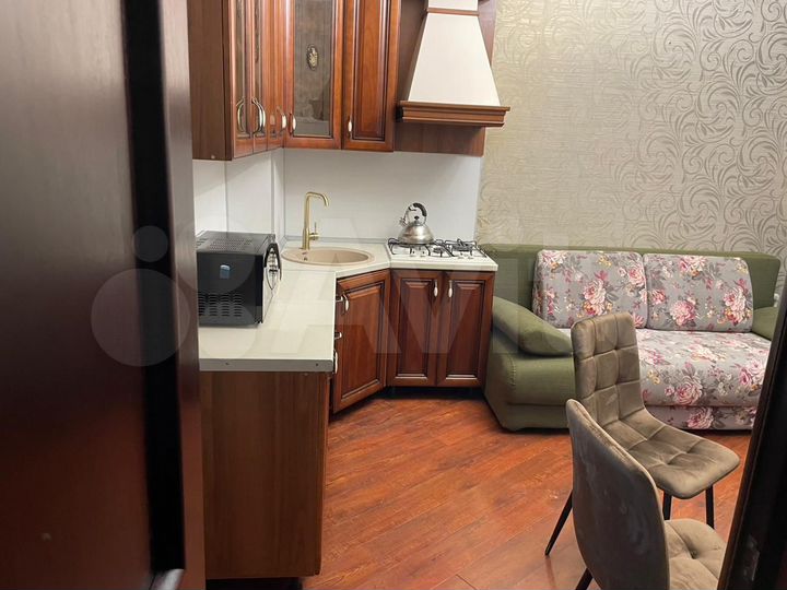 2-к. квартира, 55 м², 4/6 эт.