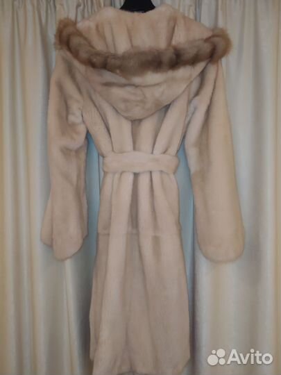 Шуба норковая 44-46 новая светлая пудра