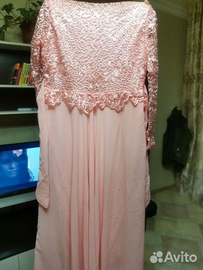 Платье в пол