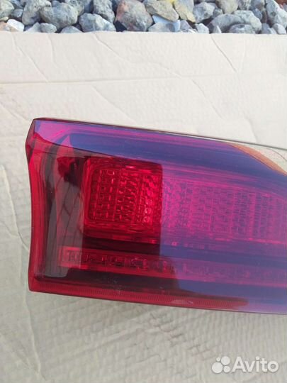 Kia carnival 4 фонарь задний правый