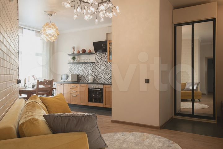 2-к. квартира, 82 м², 3/10 эт.