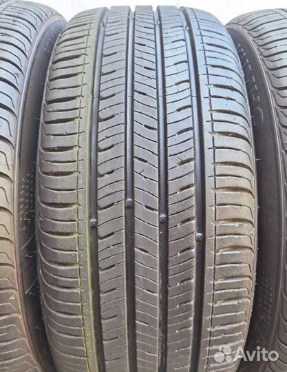 Kumho Solus TA31 215/50 R17 95V