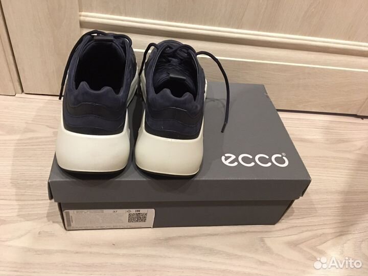 Кроссовки ecco 37 новые