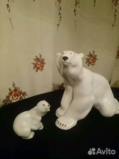 Фигурки белые медведи фарфор лфз