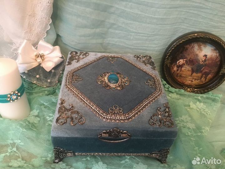Шкатулка бархатная