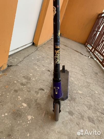 Трюковой самокат duker 101