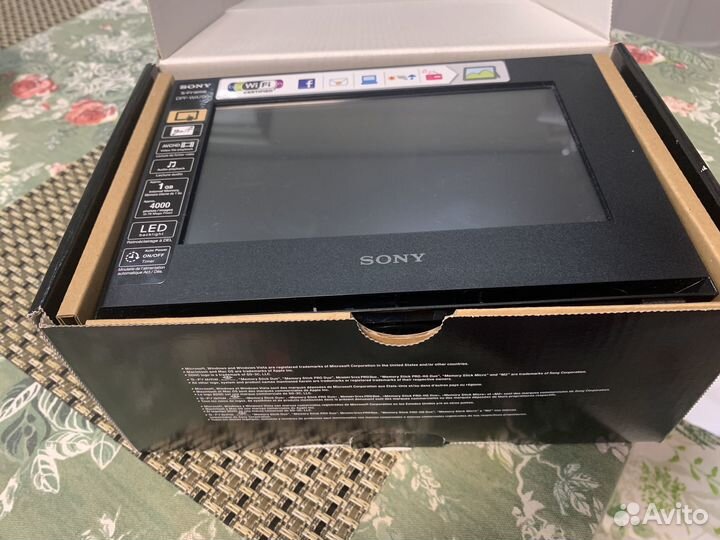 Цифровая фоторамка sony бронь до 11 августа