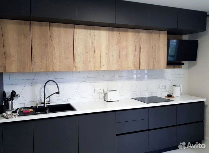 Угловая в потолок кухня на заказ