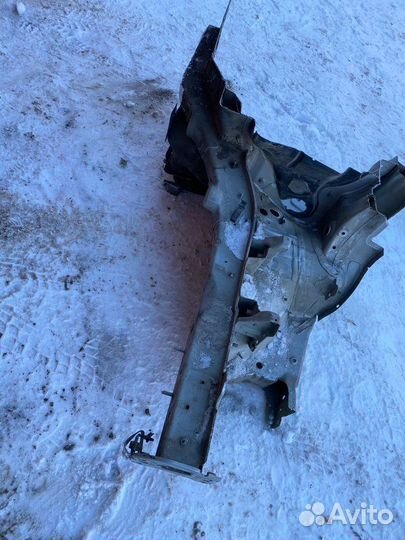 Лонжерон передний левый Volkswagen Passat B6