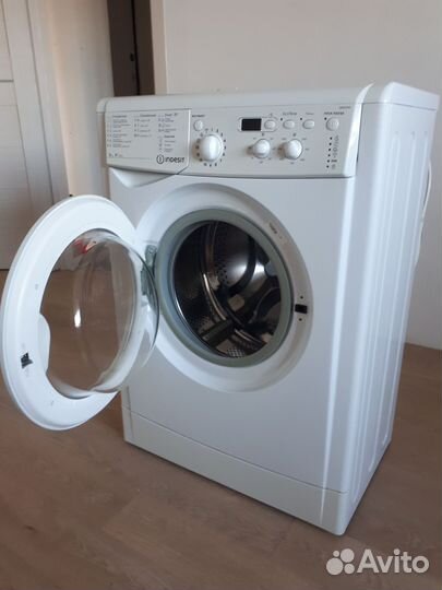 Стиральная машина Indesit iwsd51051