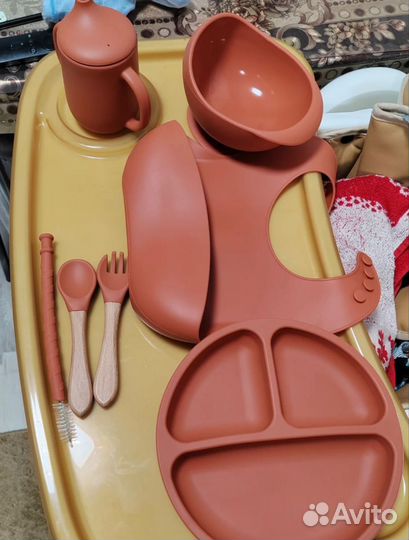 Силиконовая детская посуда