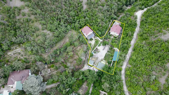 Дом 284,6 м² на участке 15 сот.