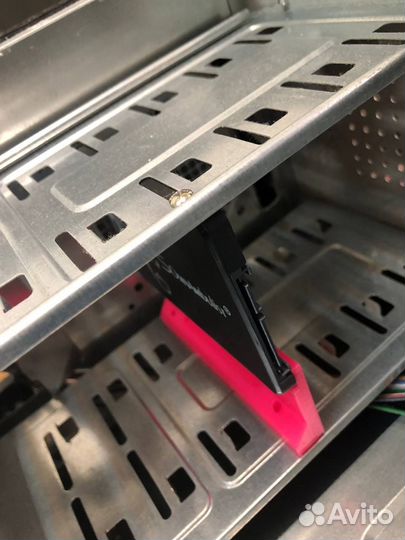 Holder крепление для SSD, жестко диска