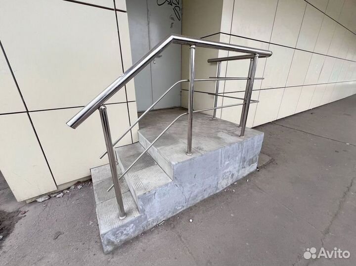 Перила в дом из нержавеющей стали