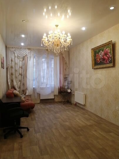 4-к. квартира, 130 м², 1/10 эт.