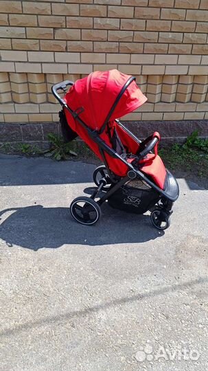 Коляска прогулочная
