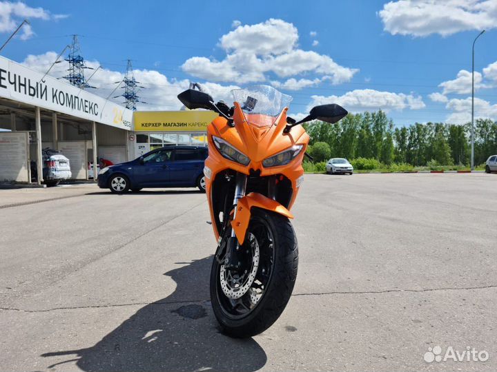 Электрический мотоцикл Yamaha R3