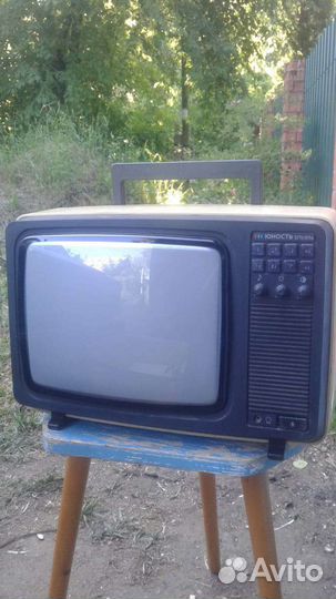 Телевизор Юность 32 ТЦ 309 д