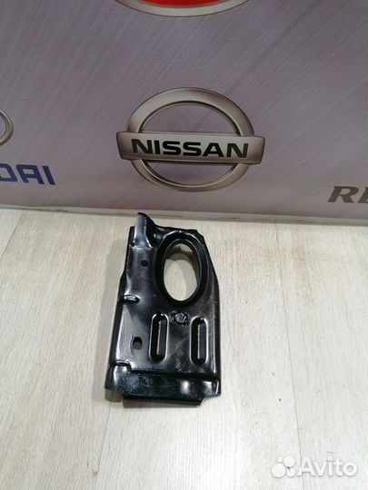 Рамка кузова Панель перед Телевизор Nissan almera