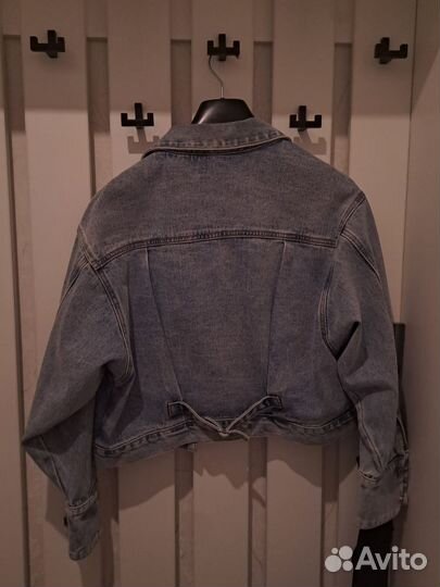 Джинсовая куртка