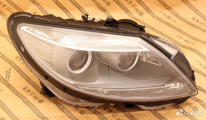 Mercedes CL W216 06-10 фара правая BI-xenon AMG