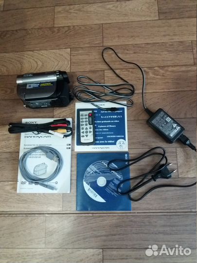 Видеокамера Sony DCR-dvd710e