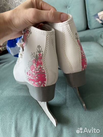 Коньки фигурные детские 30 размер