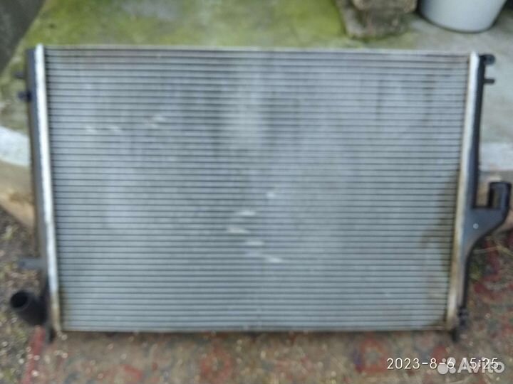 Радиатор охлаждения, кондиционера Nissan Almera