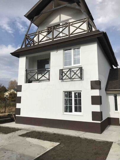 Дом 175 м² на участке 6,9 сот.