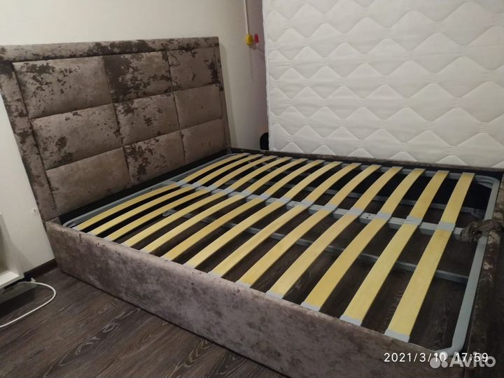 Кровать односпальная
