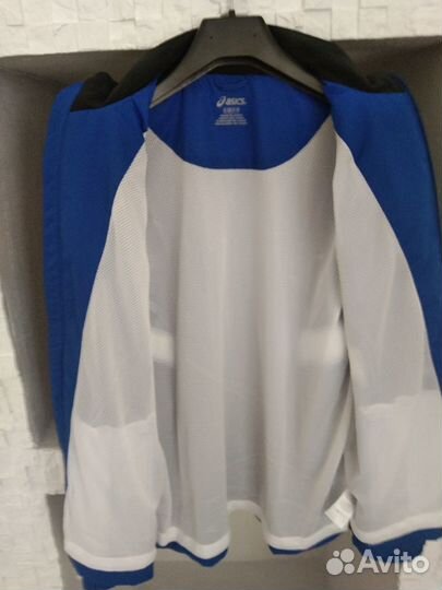 Спортивный костюм asics