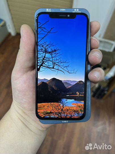 Дисплей iPhone X