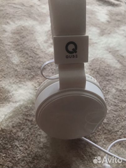 Проводные наушники с микрофоном