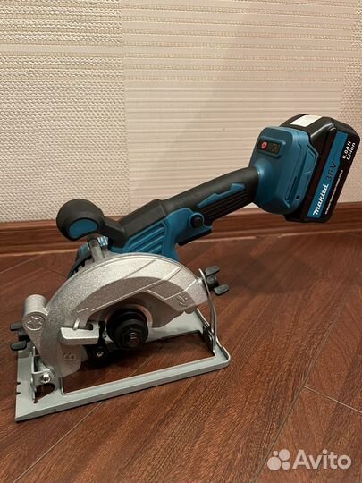 Аккумуляторная циркулярная пила Makita мини 125mm