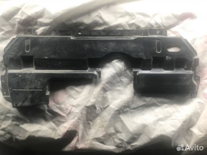 Защита двигателя передняя Toyota Estima ACR50W