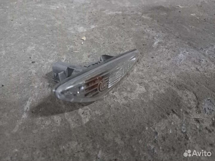 Повторитель поворота в левое крыло mazda 6 gh