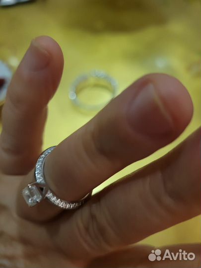 Кольцо с бриллиантом 1,01carat