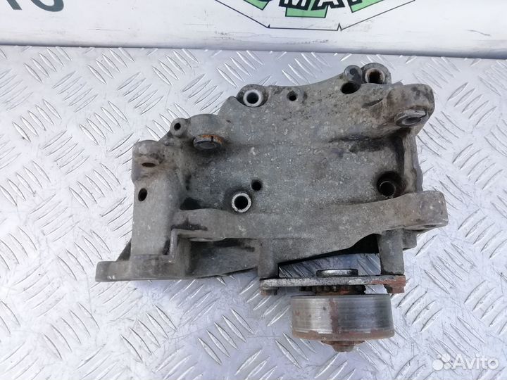 Кронштейн генератора Peugeot Partner M59 1.4 KFW