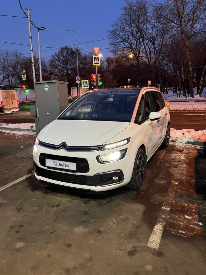 Citroen C4 Picasso: фото владельца