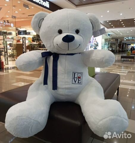 Большой плюшевый мишка