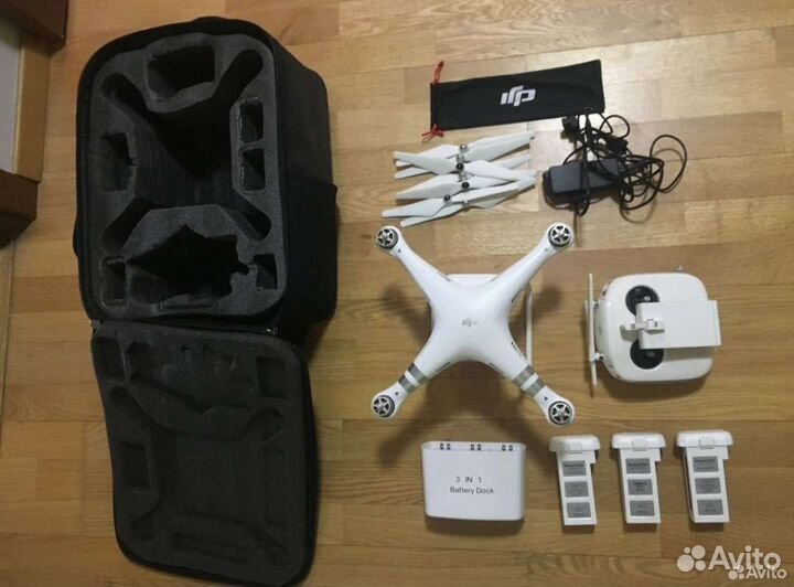 Квадрокоптер DJI Phantom 3 Advanced